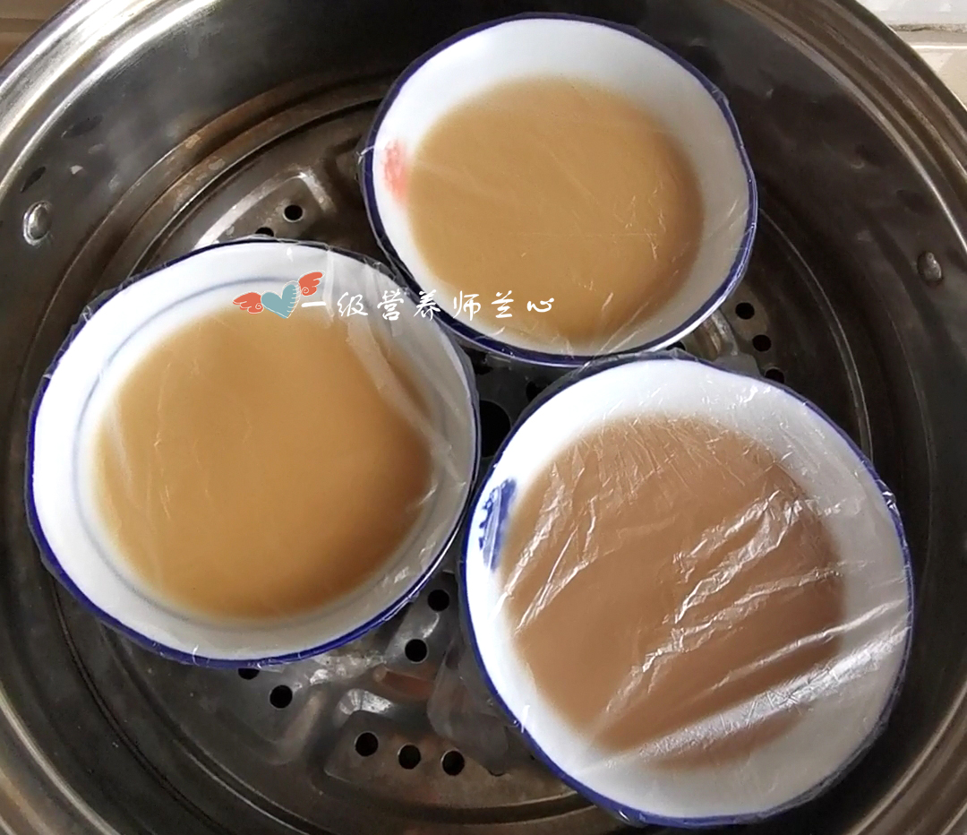 家人不喜欢喝牛奶，我加了个鸡蛋和白凉粉，老公孩子都抢着吃