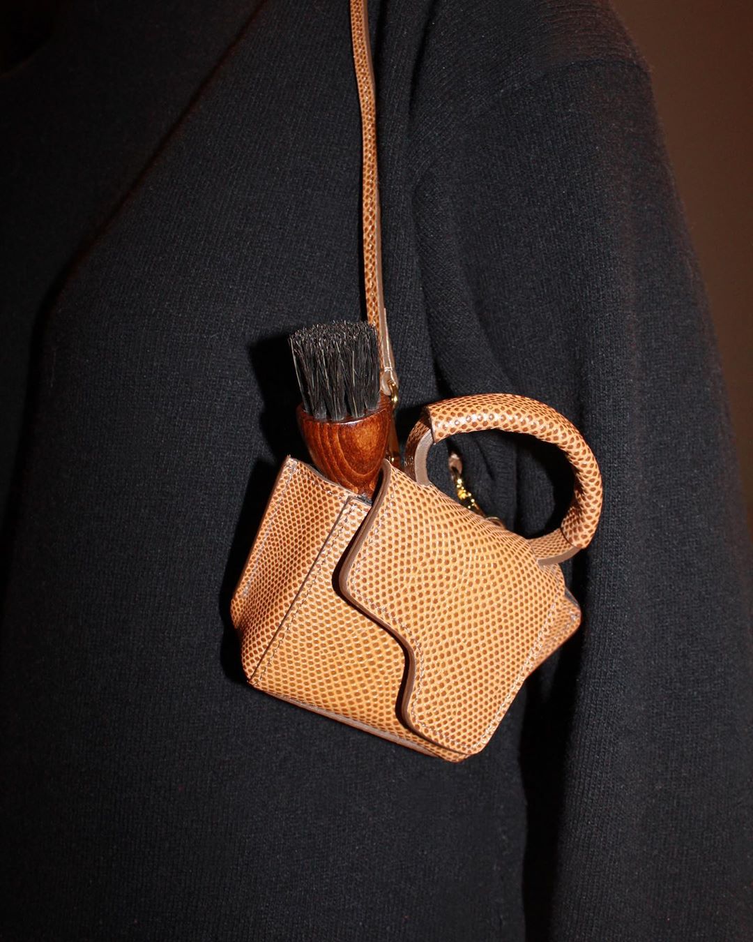 一眼掳获目光的流畅线条：北欧小众手袋及鞋履品牌ATPAtelier