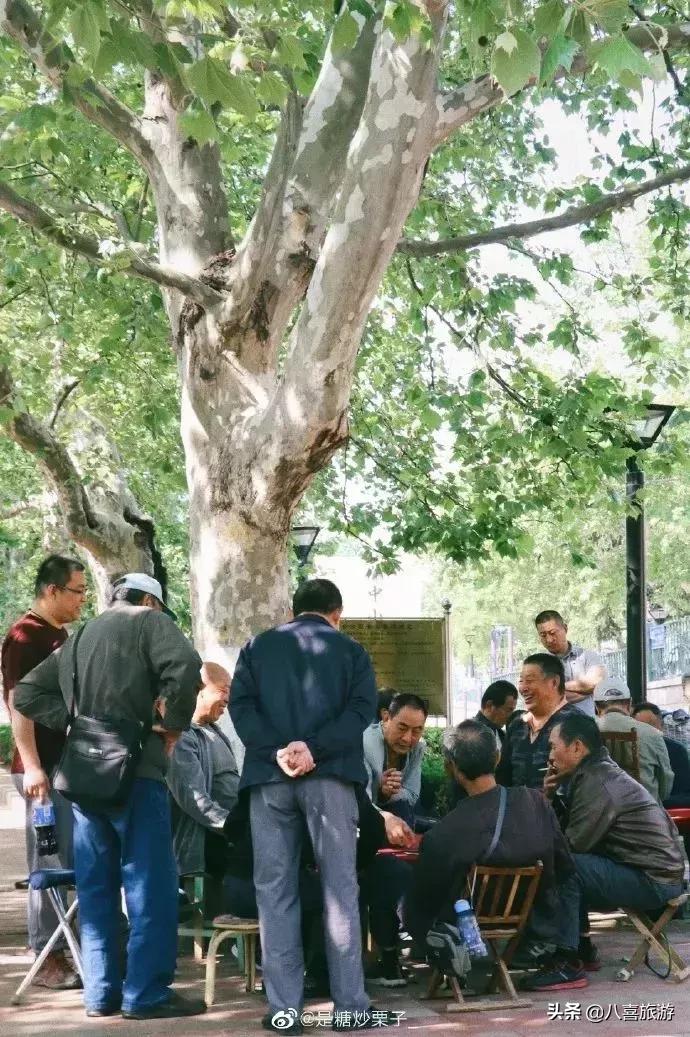 青岛最出名的吃的和玩的地方 (青岛好吃好玩的地方排行榜前十名)