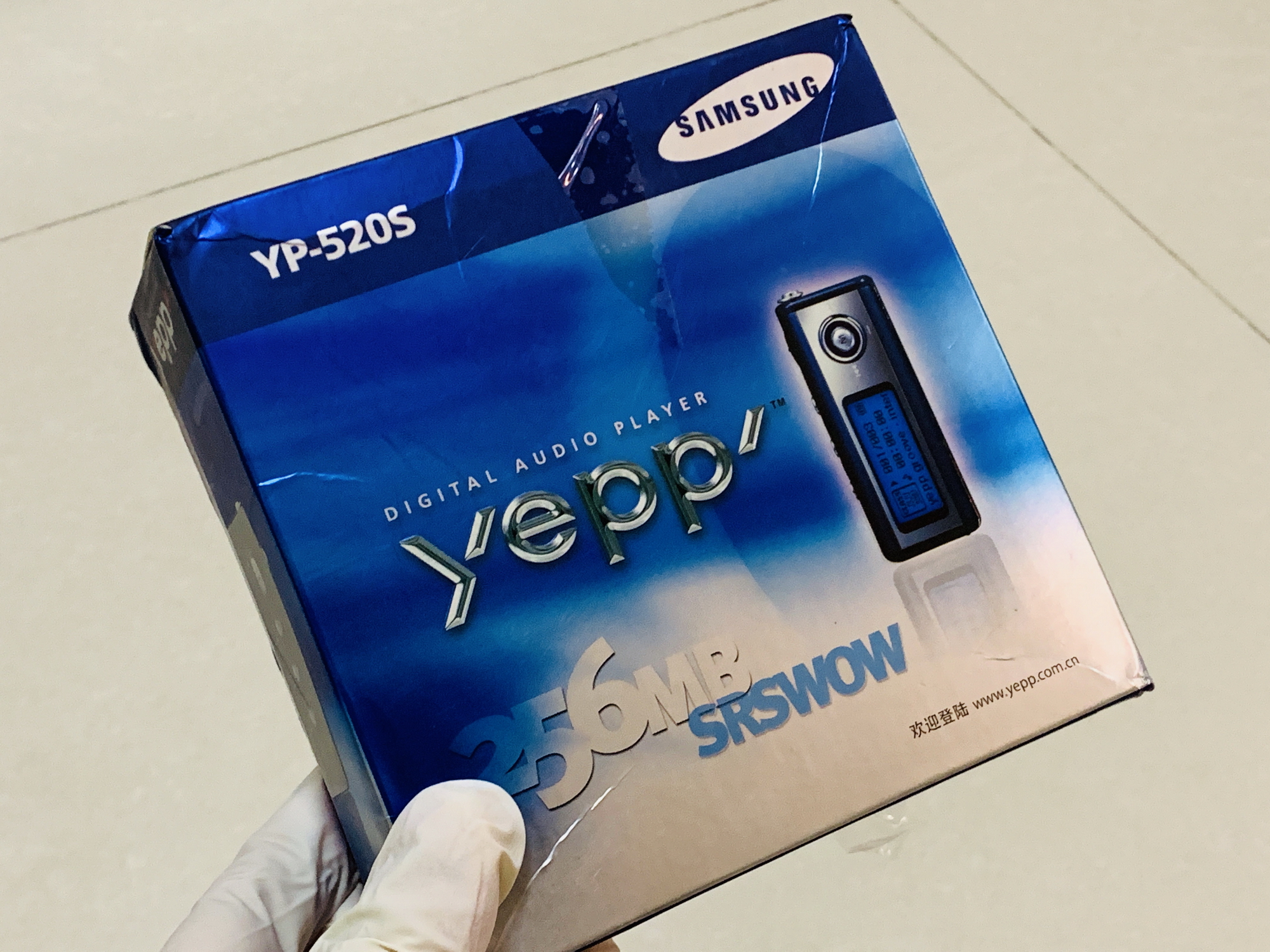 认识它的人都生小孩了吧，一代神机三星YP-520S拆机流水账