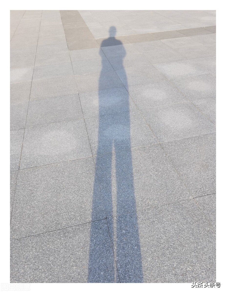 邻居门铃一直响不停,搬进新房子每次睡醒都很累