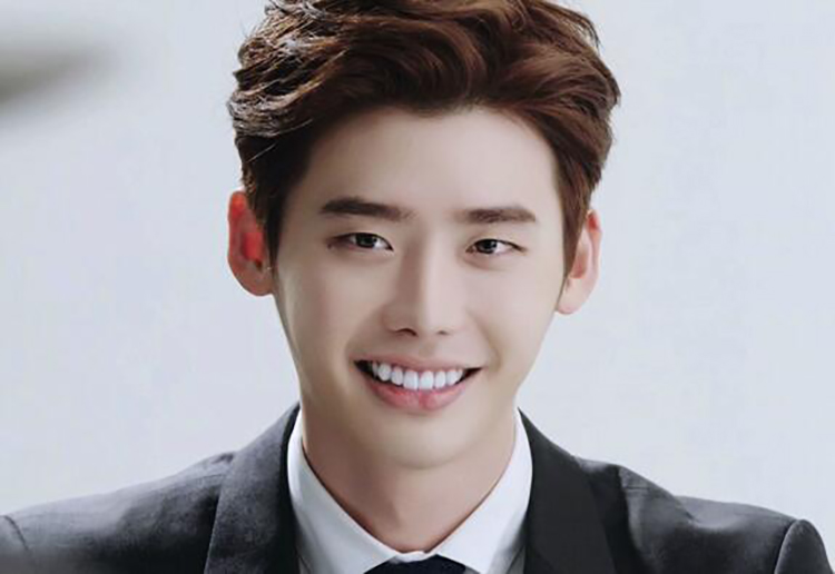 韩国男生的五官特点,韩国男生为什么看上去干净帅气