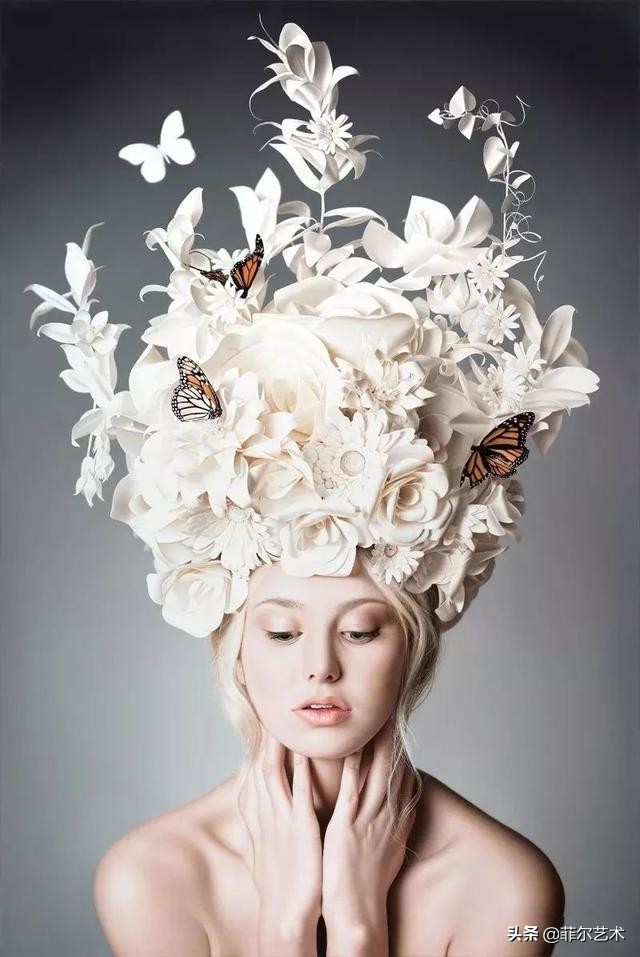 美女画家画美女，怎么看怎么美，看着她的画呼吸都要停滞了