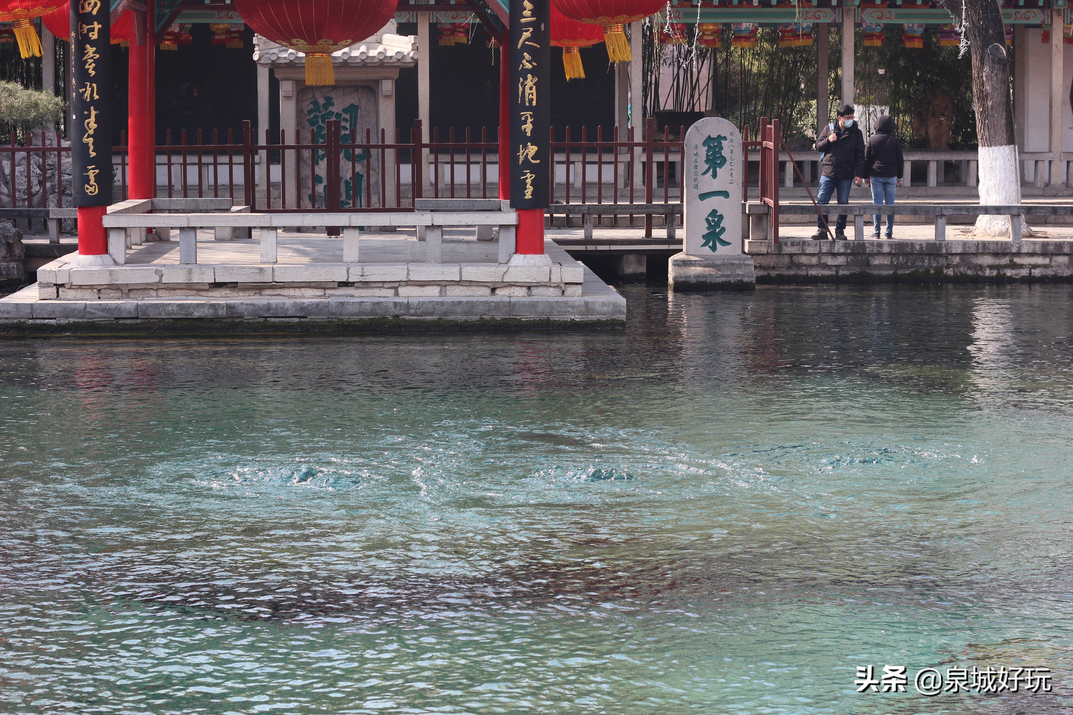 农民捡到一块奇石卖了1万块,农民挖出文物上交获8500元