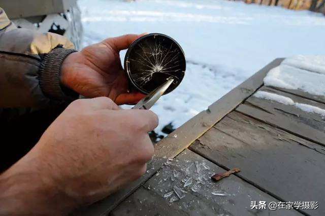 相机镜头镜片卡死了怎么卸下来,镜头摔了取不下来怎么办