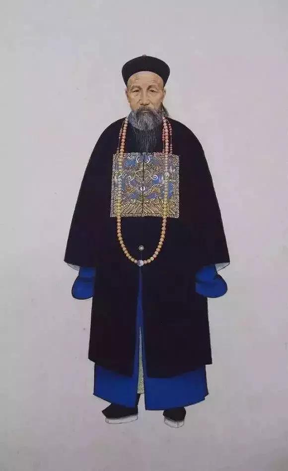 做人应学杜月笙经商应学胡雪岩,做人要学杜月笙做事要学褚时健