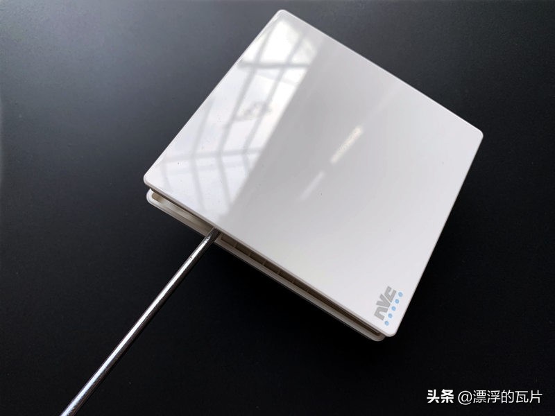 雷士n25超薄开关怎么安装,雷士照明nvc怎么拆视频