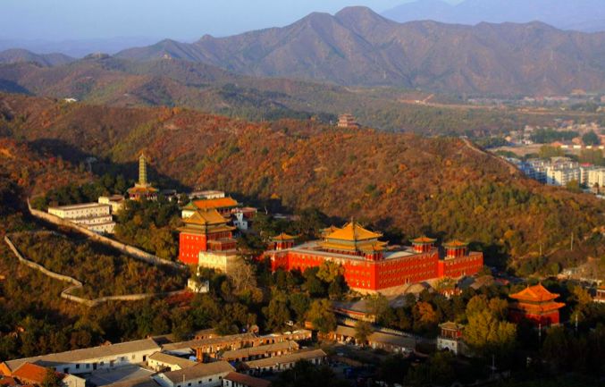 民宿365近期10家大热的极简民宿,西北风格民宿