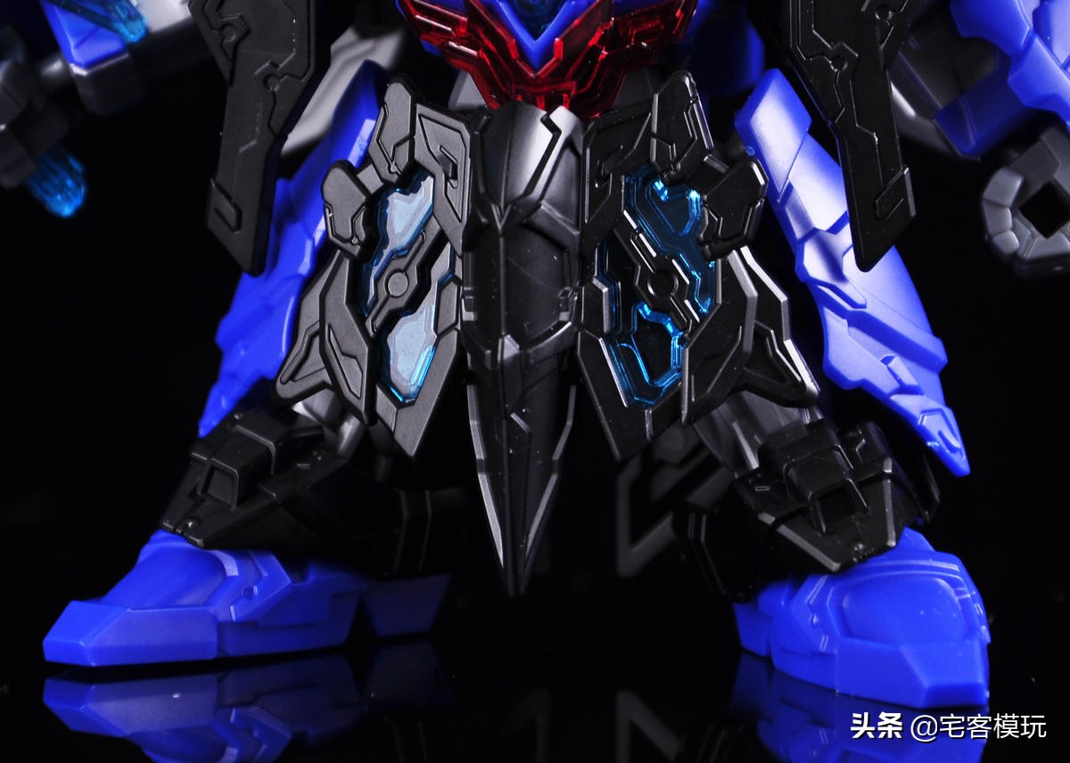 万代三国创杰传曹操飞翼,三国创杰传天霸曹操飞翼高达开箱