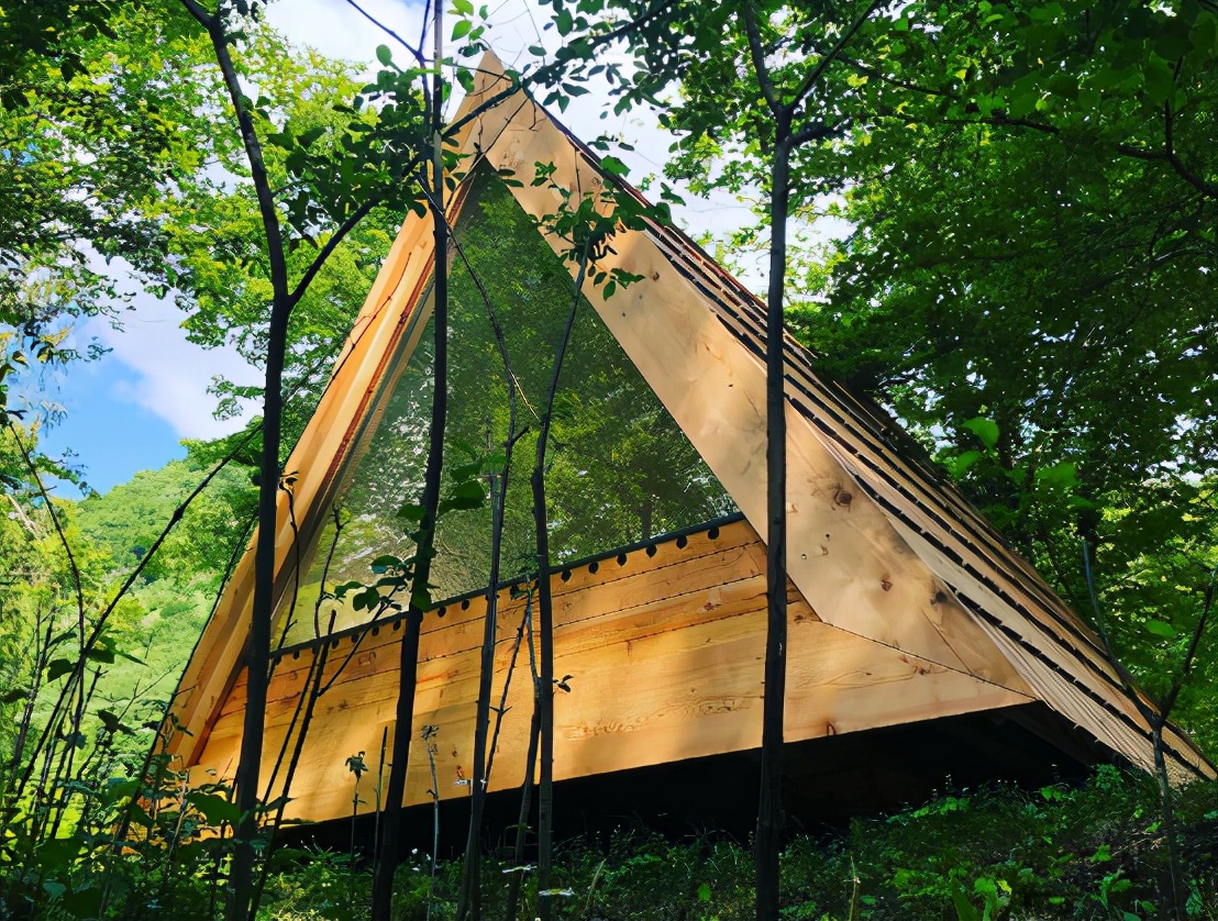 在农村打造一个纯木屋需要多少钱,户外小成本木屋民宿