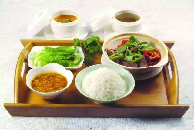 对于怎么吃不胖的人，如何增加体重让自己长胖？有3个要点