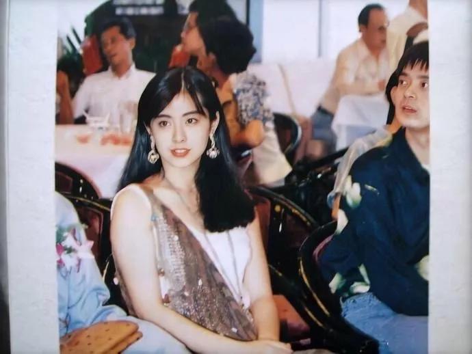 哪个女明星日常衣品最好,最近女明星衣品