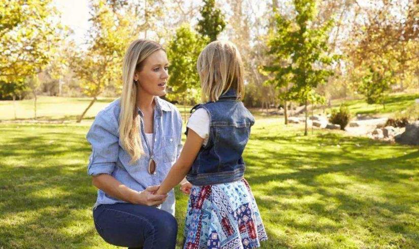 孩子总爱凶家长应该怎么对付他,家长因为学习对孩子很凶怎么办