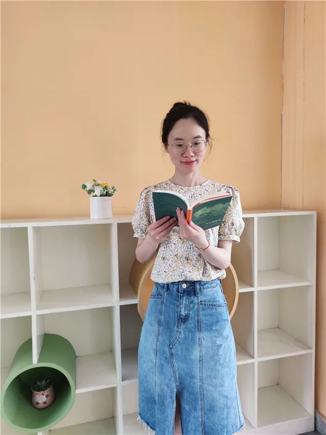 书香润心灵读书促成长征文,书香润校园阅读伴成长教师发言稿