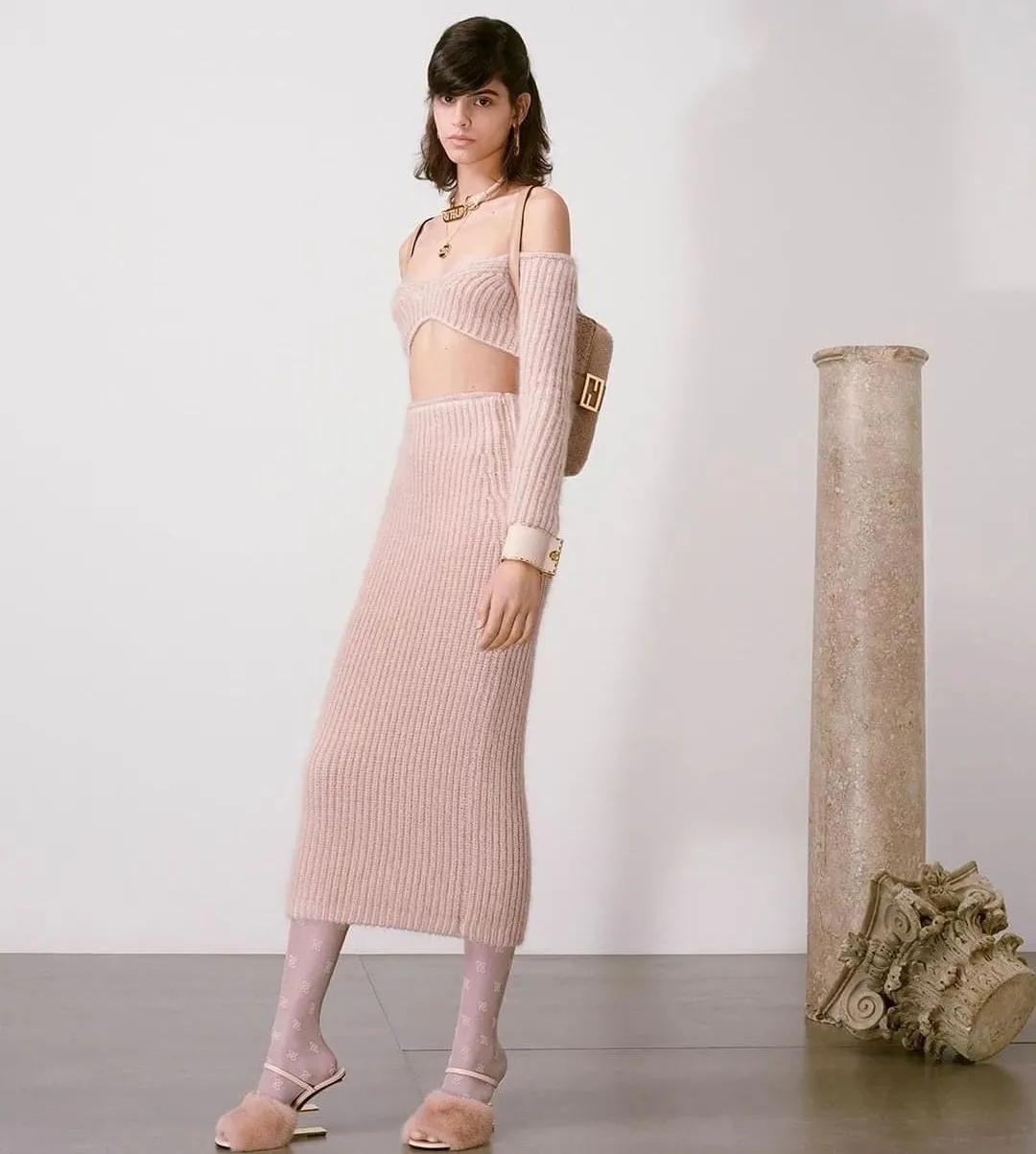 明星同款针织衫日常穿搭,秋天衣服推荐女毛衣