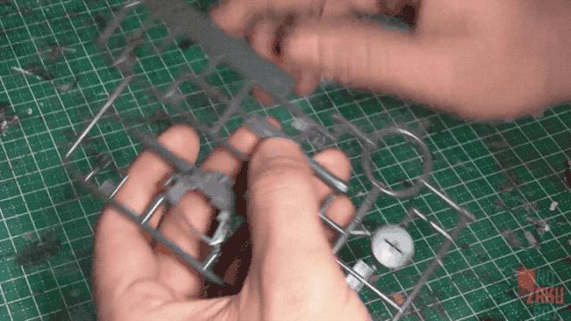 扎古蚀刻片安装,扎古蚀刻片