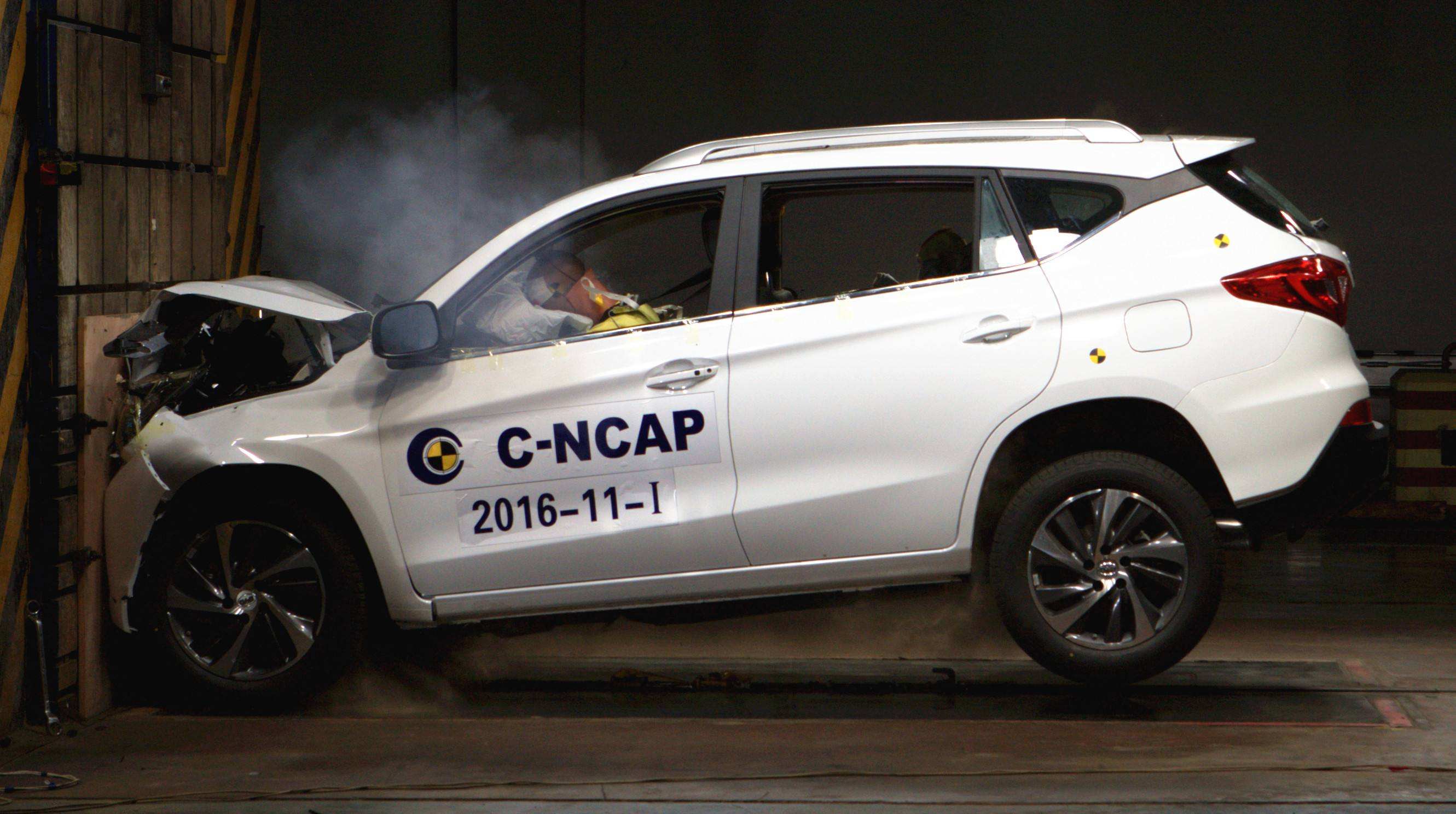 看了这篇软文,你还说国产车不安全吗?看看自主比德美日强在哪里