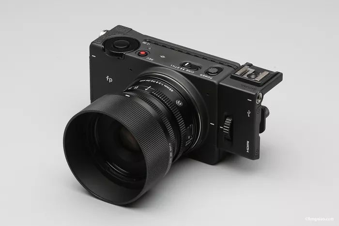 适马sigmafp微单评测,适马fp和索尼微单哪个好