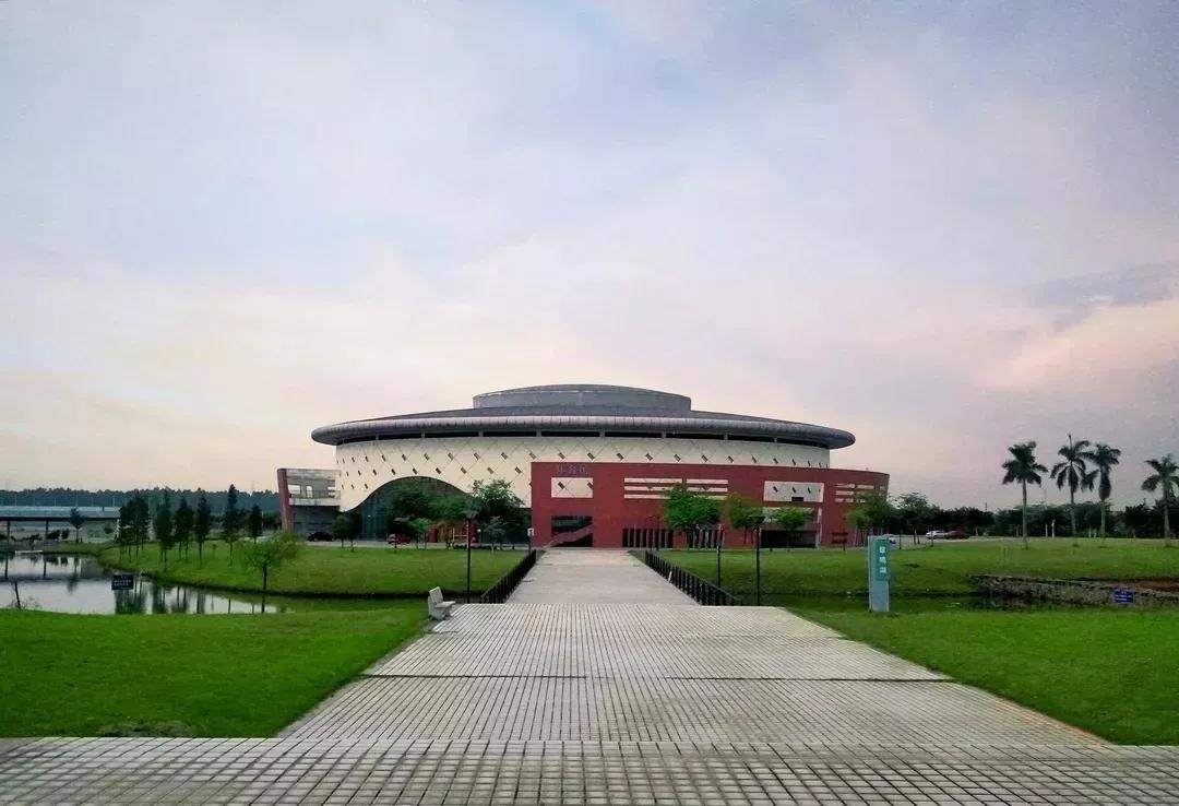 学考热门学校,学考热门专业院校