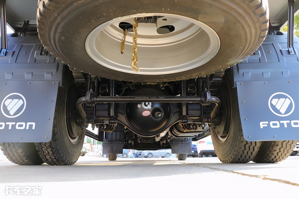 轻卡难开么,2015奥铃cts康明斯3.8厢式轻卡