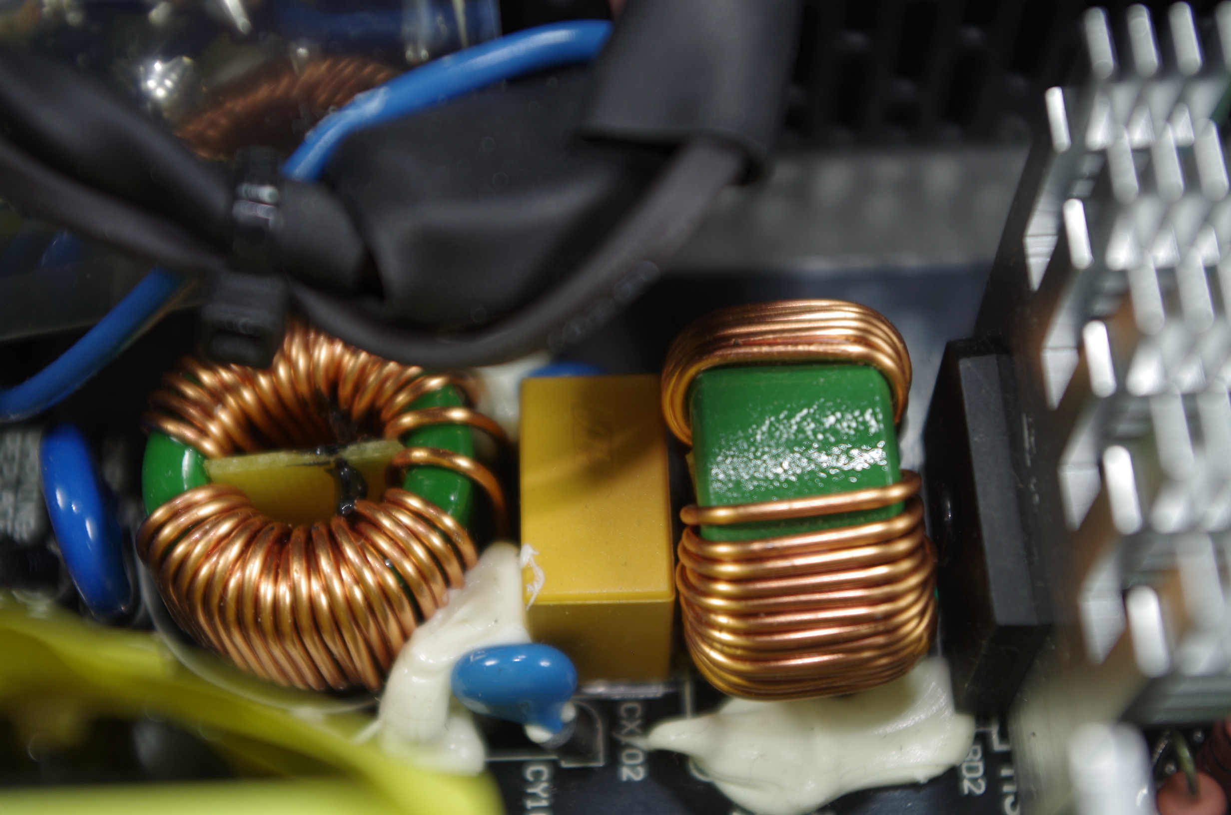 安钛克hcg-x1000w评测,安钛克hcp1000w白金电源评测