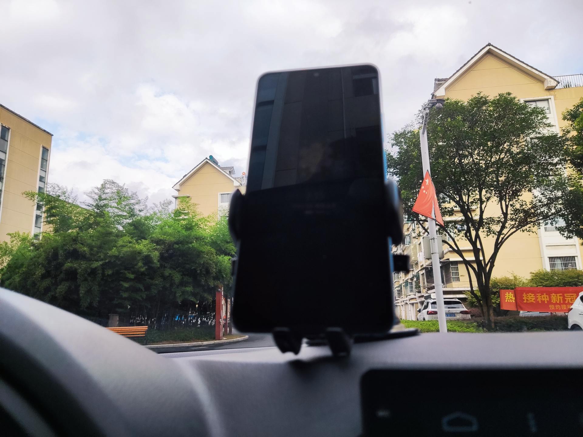 iottie支架评测,iottie车载支架宝马