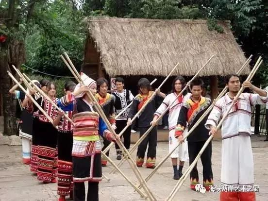 云南不同民族之间民俗的差异性,介绍一种云南少数民族的风俗文化