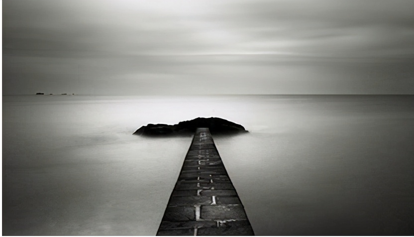 罗京去世恩爱妻子改嫁,罗京去世11年妻子改嫁儿子长大