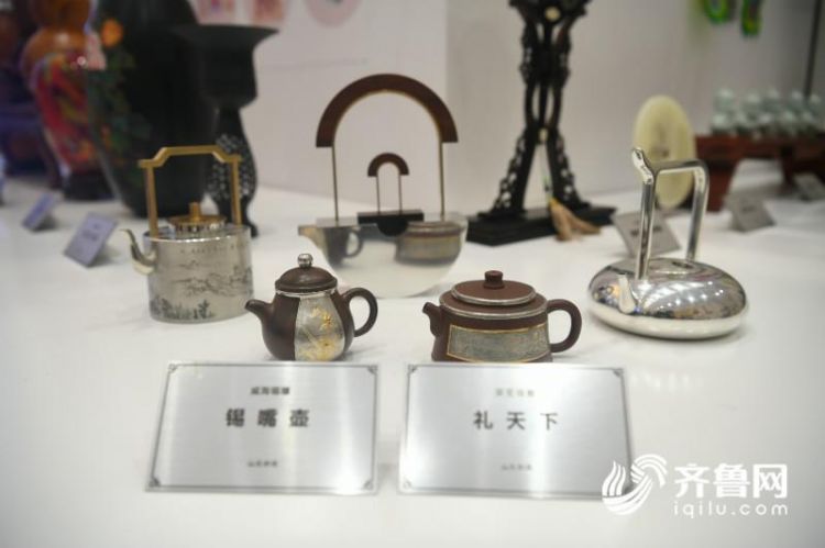 山东省级非遗葫芦烙画传承人,鲁艺葫芦烙画