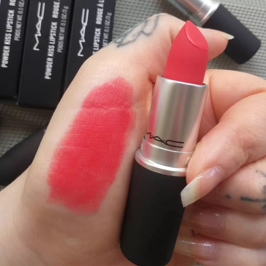 mac316泫雅色怎么选,mac子弹头尤雾黄黑皮口红推荐