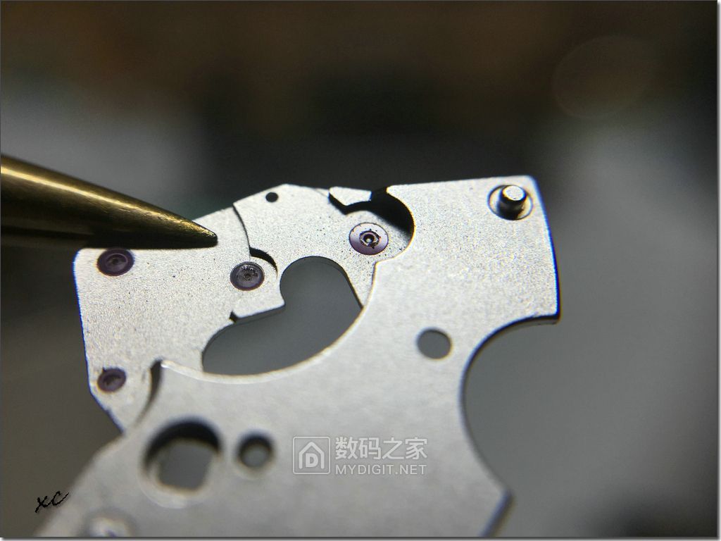 美度贝伦赛丽m8690真假对比图,美度贝伦赛丽m8690哪年上市的