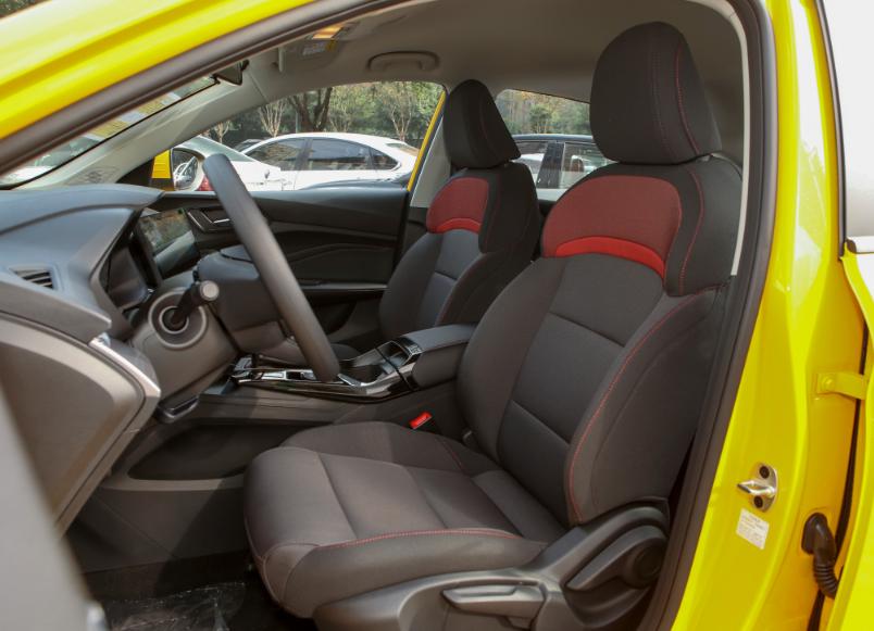 自动挡省油小汽车推荐哪款车型,皮实耐造的自动挡小轿车推荐几款