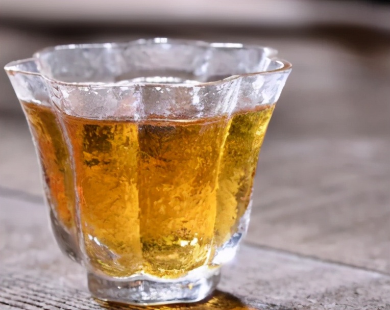 形成茶叶品质最重要的酶是,酶在茶叶加工中的应用和发展