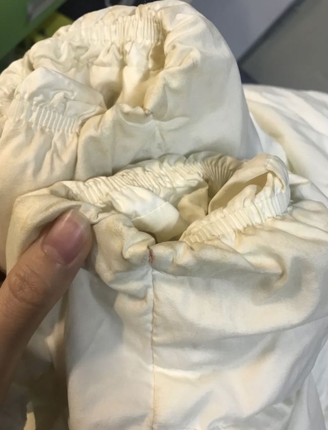 羽绒服脏了?千万别水洗!教你一招,羽绒服干净如新,真实用