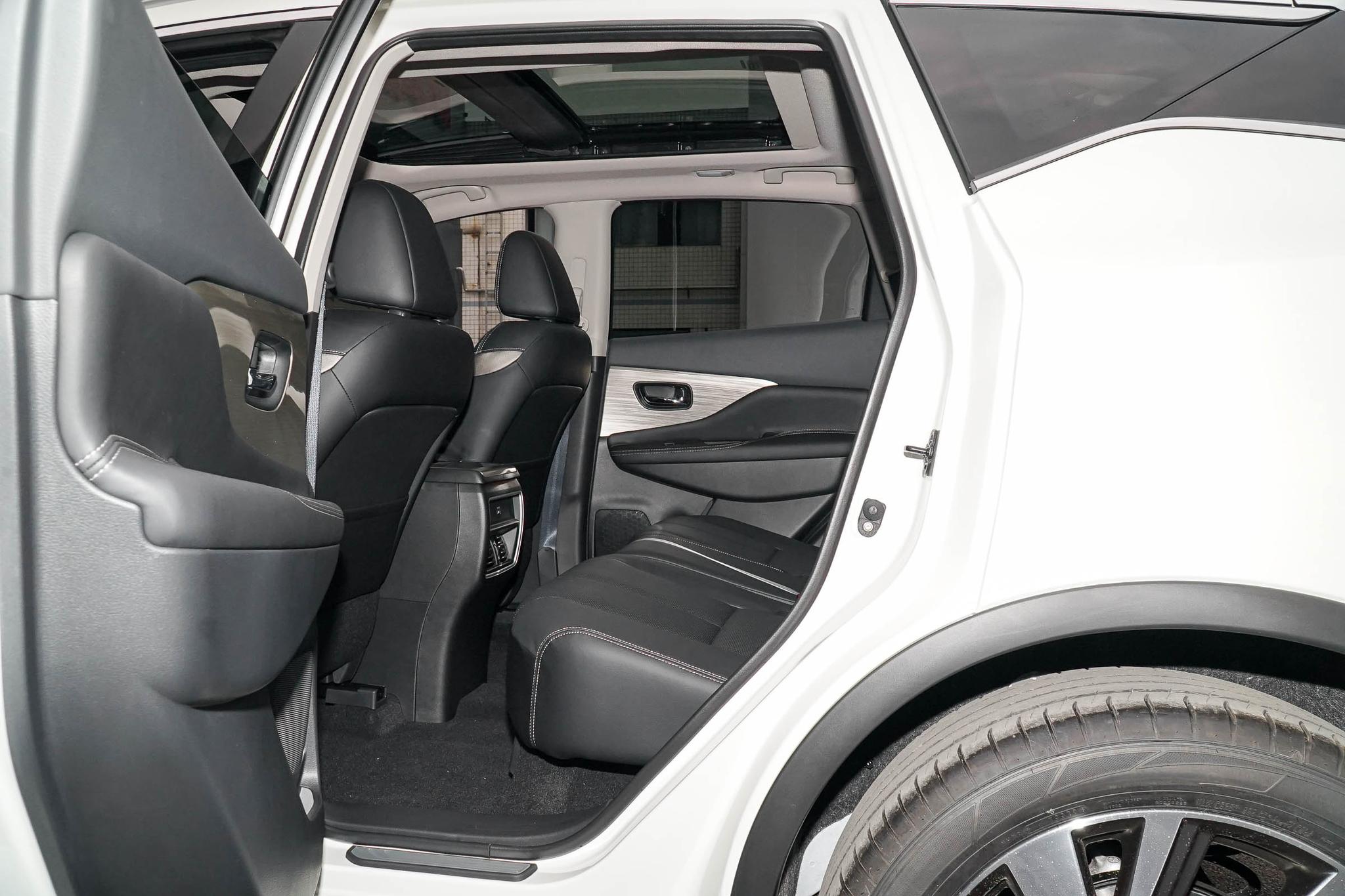 自驾游买SUV,选这3款不会错,3.0T配全时四驱,动力足空间大