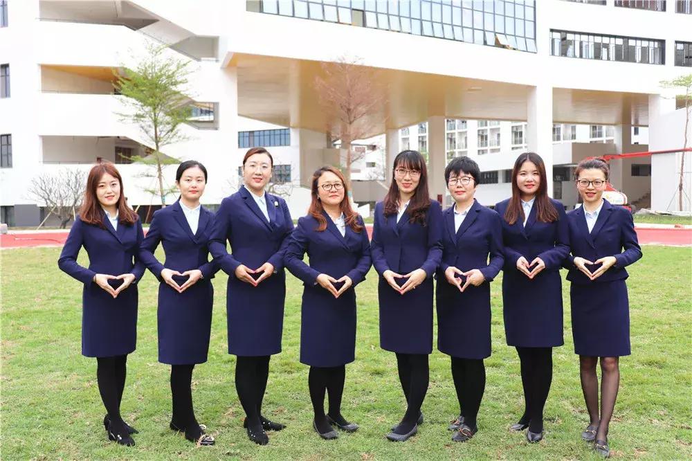 三尺讲台上的梦想,三尺讲台是我的梦想