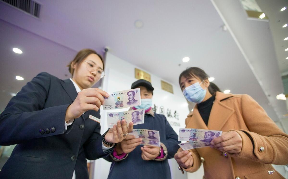 信用卡分期骗局,信用卡1万元分期12期手续费多少钱