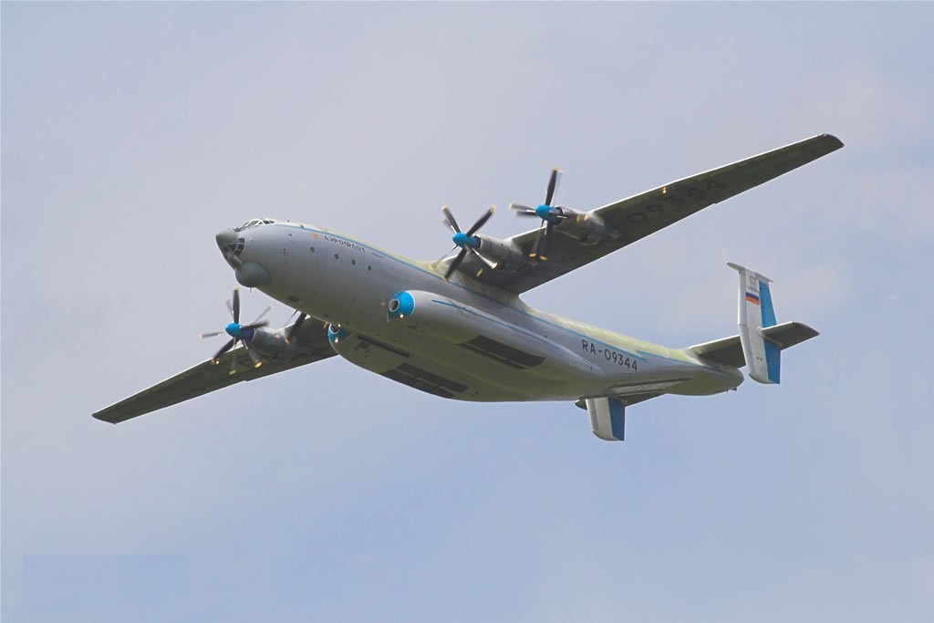 俄军世界第二强军队,俄军打爆美国全球鹰无人机