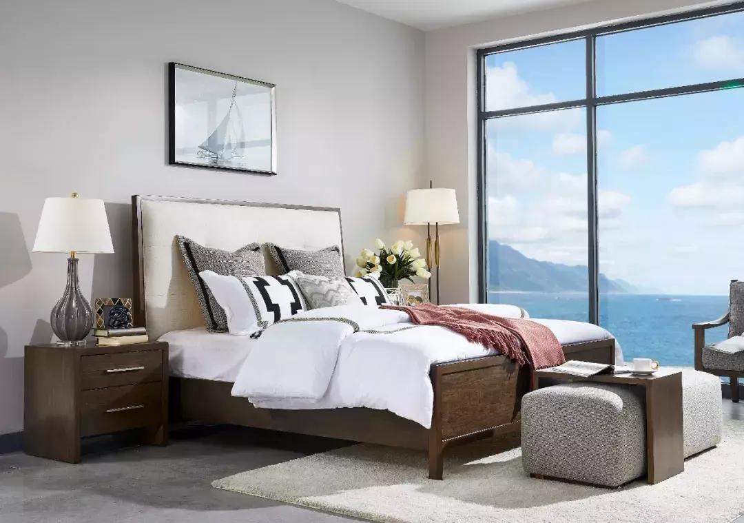 床头柜这样搭配卧室真的好美 (美洛铂格床头柜)