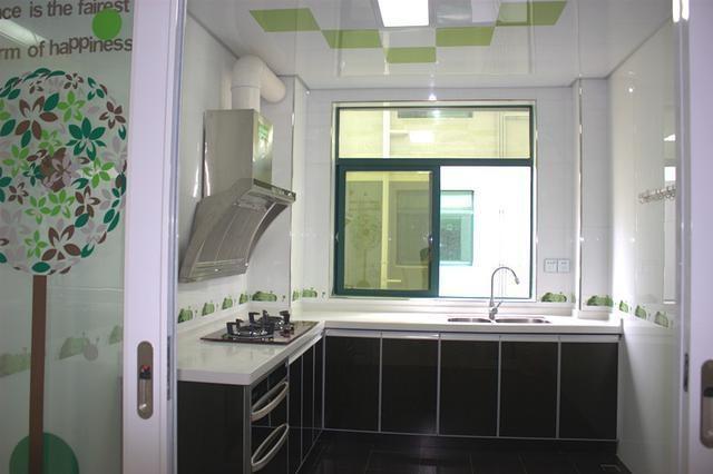 家里面安装小便池好用吗,家里装小便池更干净吗