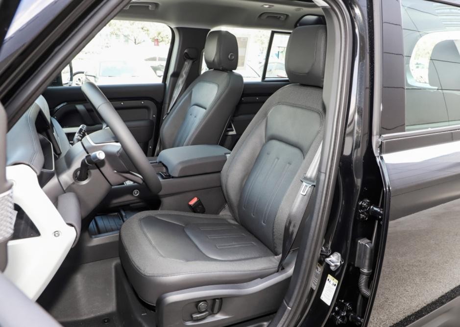 路虎卫士极光价格,好不好看路虎极光