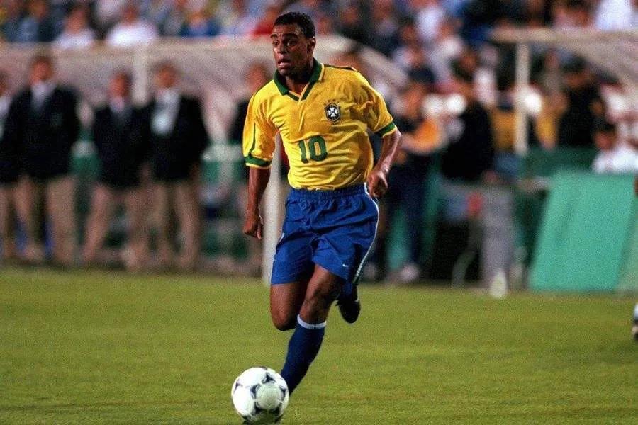 实况足球星期三活动精选,实况足球2020绿茵传奇怎么编辑