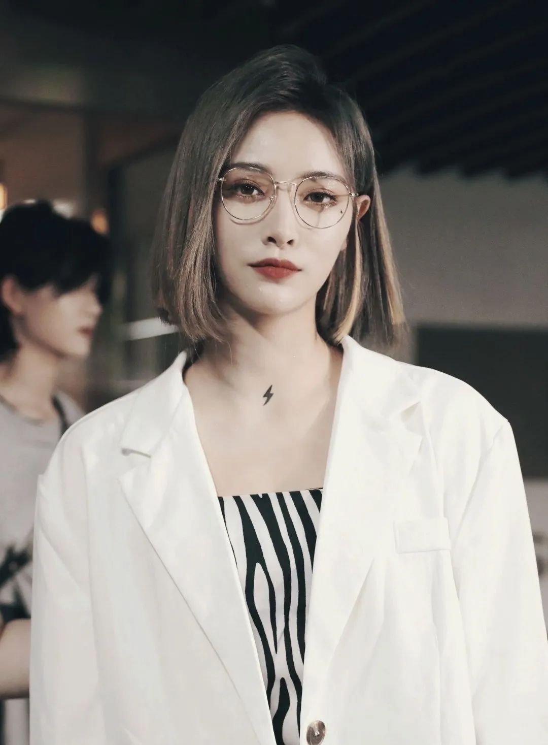 jennie甜酷风穿搭,jennie新造型lisa同款穿搭