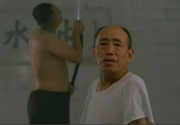 把“洗澡”演出味儿来，这三个大老爷们是怎么做到的？