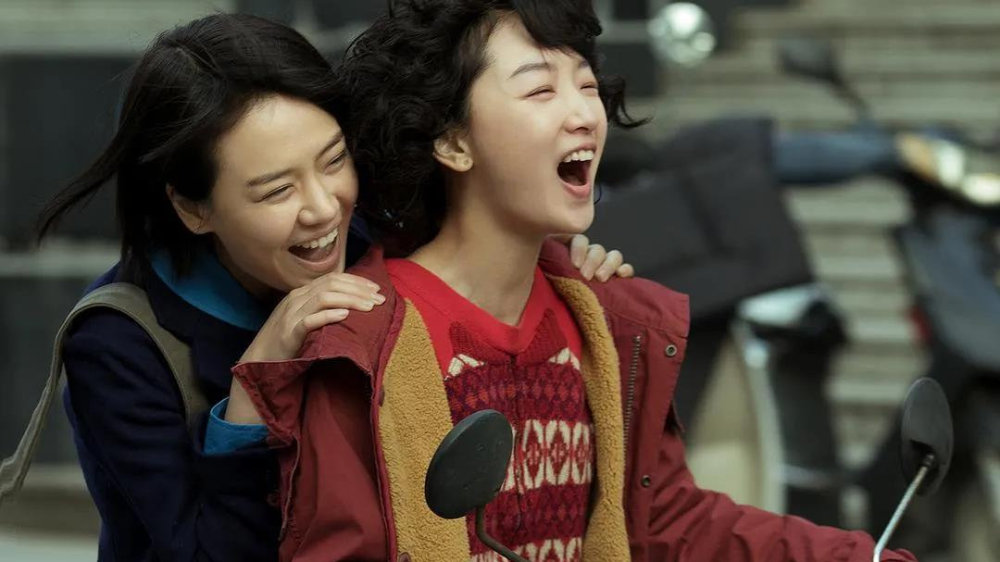 周冬雨一个都不能少,周冬雨越来越有女人味了