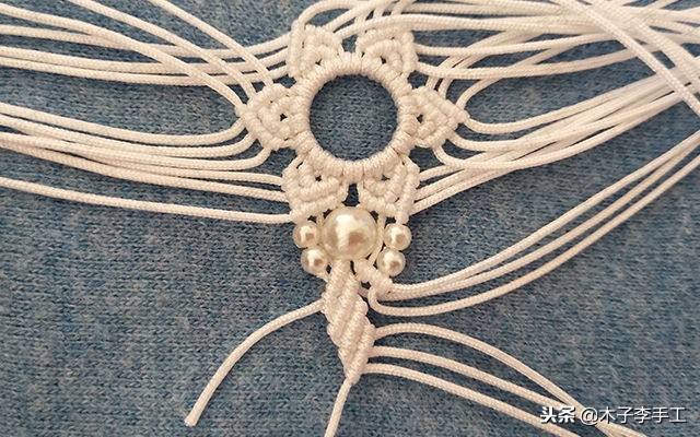 七彩莲花挂件的编法,梅花挂件编法教程