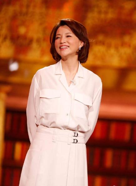 央视一姐董卿成名史,董卿从无名小卒到央视一姐