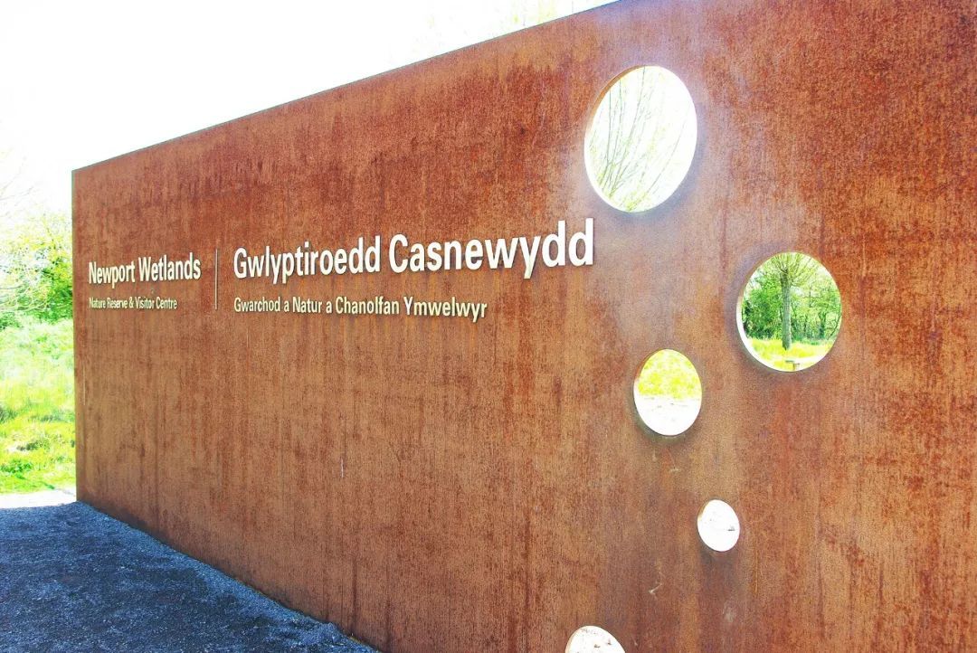 锈蚀耐候钢板表面需要处理么,耐候钢板在景观中的应用