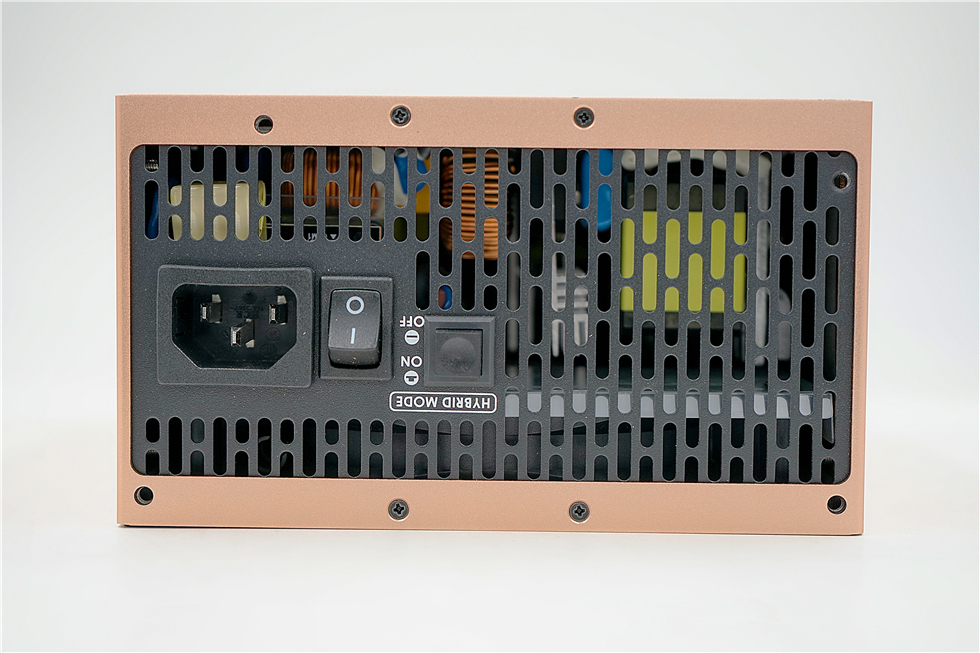 科技以灯为本,3600X+B450+BMR-24水冷+大水牛铁血战士机箱装机秀