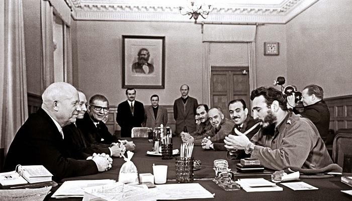 美苏冷战期间的事件,美苏冷战经历的两次阶段性跨越